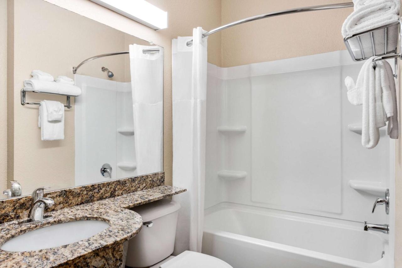 Microtel Inn & Suites By Wyndham Woodstock/Atlanta North Bagian luar foto
