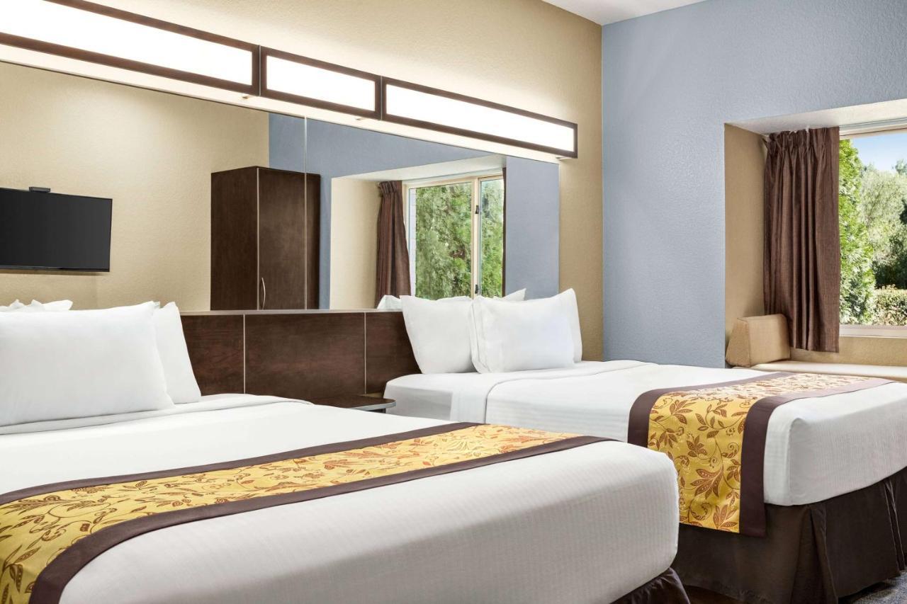 Microtel Inn & Suites By Wyndham Woodstock/Atlanta North Bagian luar foto