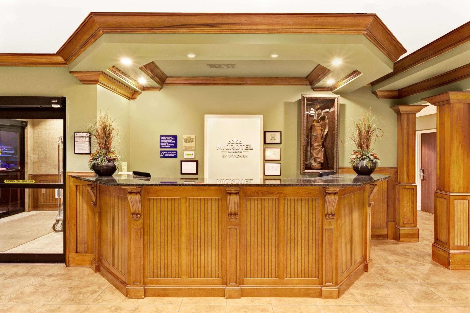 Microtel Inn & Suites By Wyndham Woodstock/Atlanta North Bagian luar foto