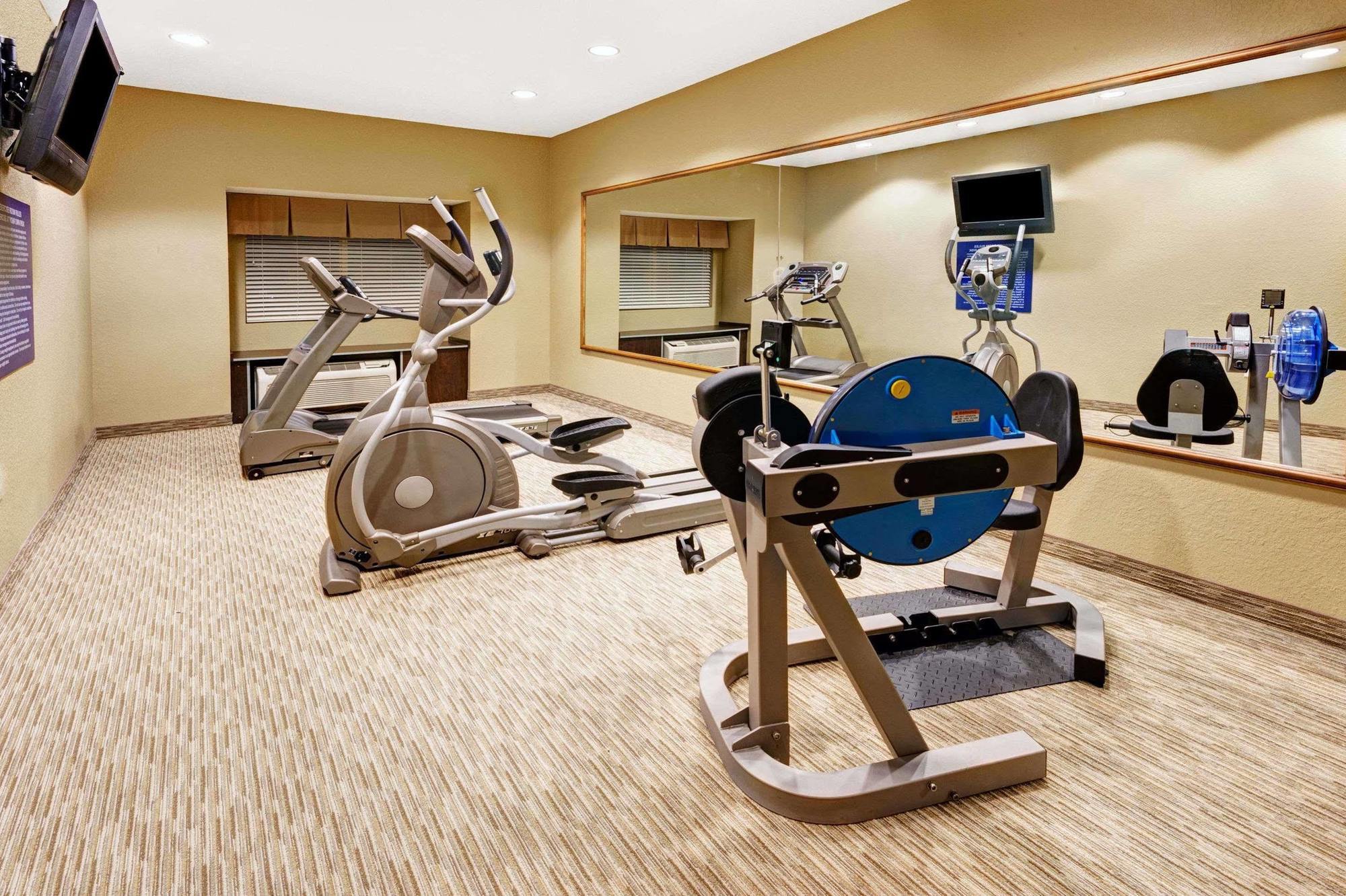 Microtel Inn & Suites By Wyndham Woodstock/Atlanta North Bagian luar foto